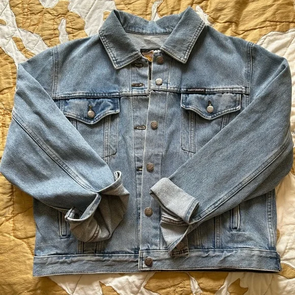 Vintage jean jacket with added embroidery - Picture 2 of 9